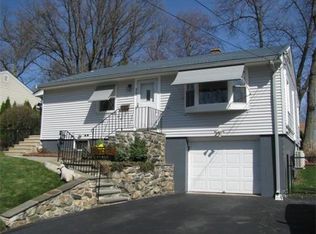 24 Ridgewood Rd, Worcester, MA 01606