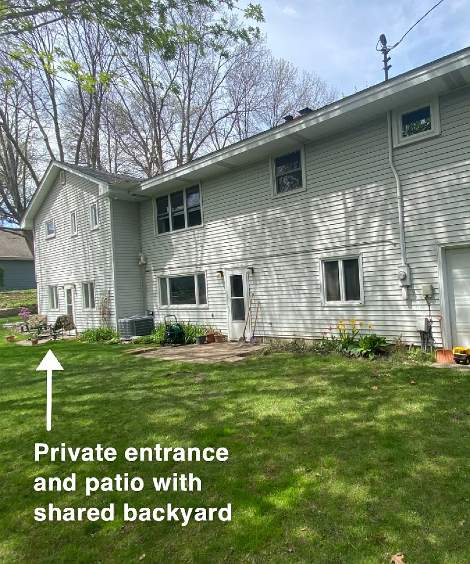 Studio, 450 sqft, $1,250 — Photo 1