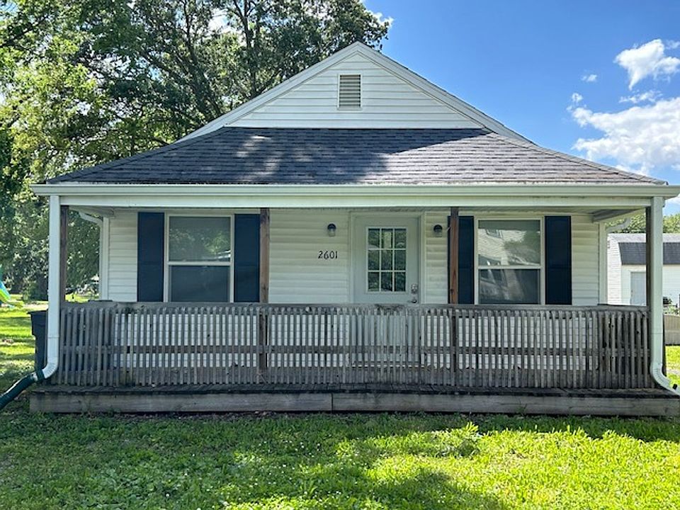 1st image of 2601 N Pauline Ave