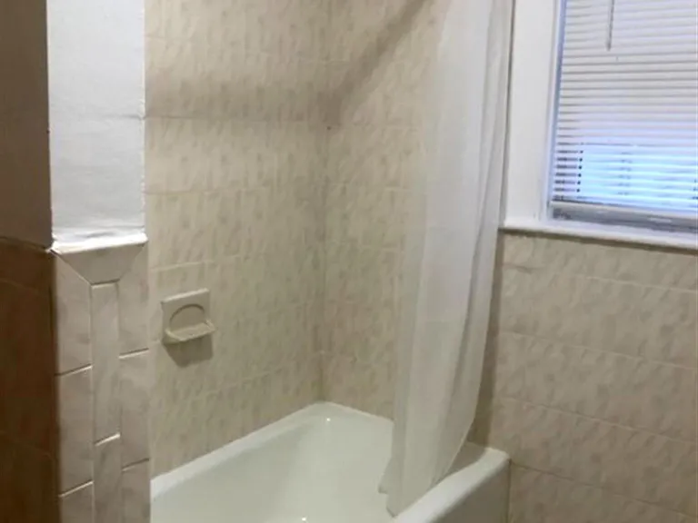 189 Lowell St #2 — Photo 10