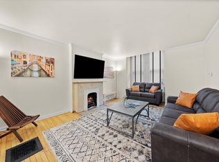 901 S Bishop St #1, Chicago, IL 60607