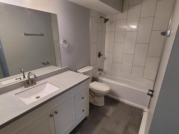 3rd image of 110 W 66th St APT 2