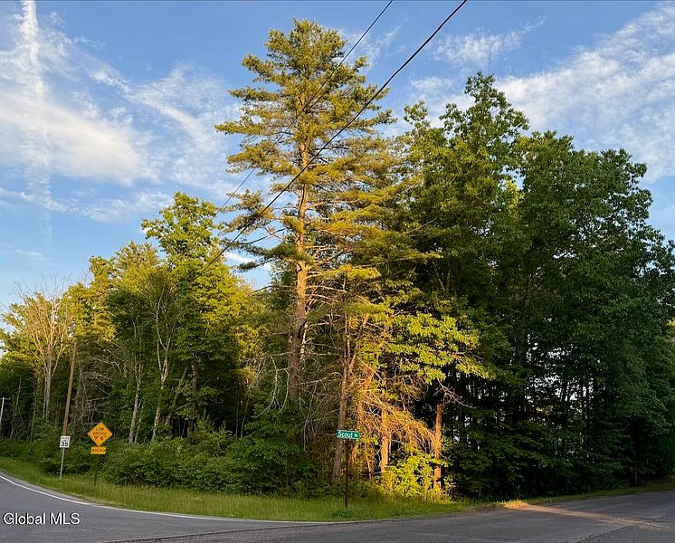 4th image of 287 Edie Road