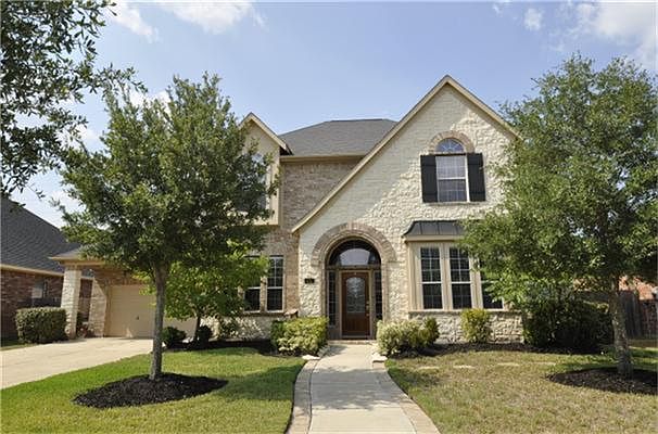 1st image of 614 Summer Trace Ln