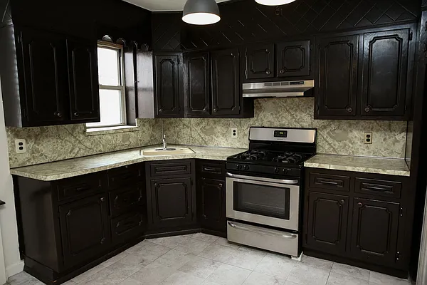 Rented by Movement Realty Group LLC | media 1