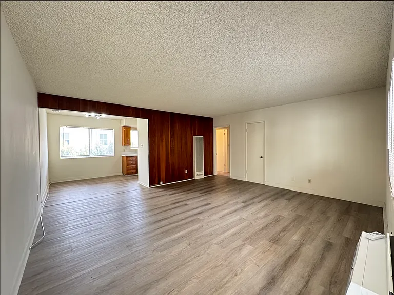 5708 Temple City Blvd — Photo 11