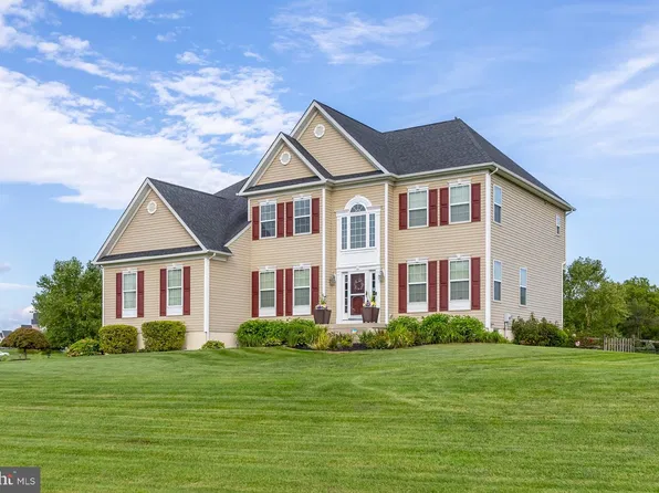 6 Meadowlark Dr, Woolwich Township, NJ 08085