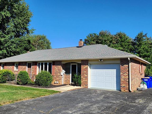 4th image of 43 Singer Rd
