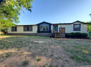 305 County Road 3821, San Antonio, TX 78253