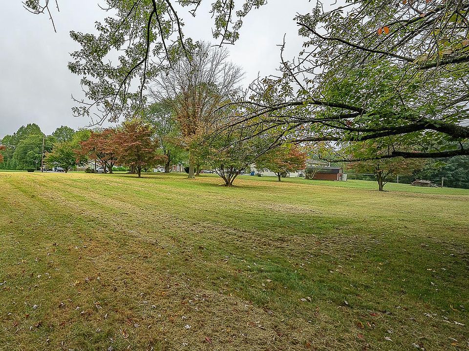 2nd image of 15 Prout Dr