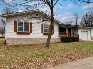 306 S 7th St, Ozark, MO 65721