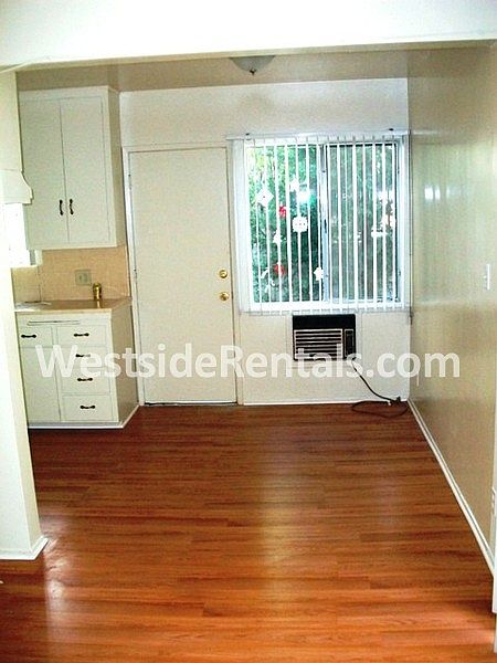1st image of 411 Naranja Dr APT G