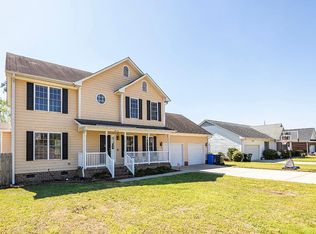 6413 Coachmans Way, Fayetteville, NC 28303