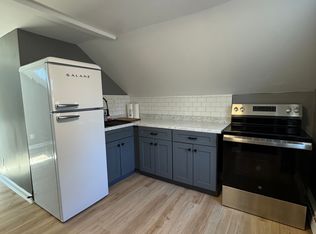 260 Hope St #3, Bristol, RI 02809