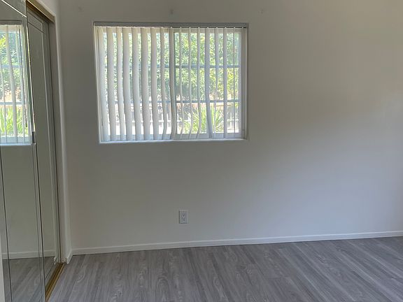 3rd image of 15651 Rayen St