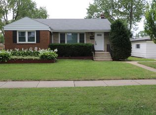 1268 S 6th Ave, Des Plaines, IL 60018