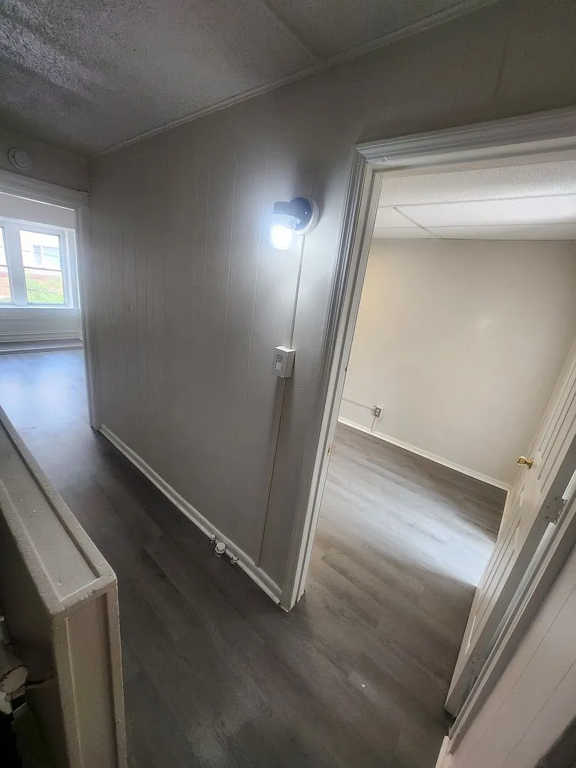 448 W Turner St — Photo 2