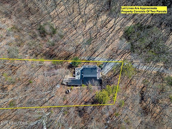 2nd image of 2592 Bluff Mountain Rd