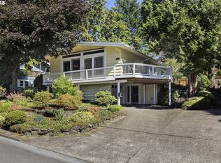 8606 SW 8th Ave, Portland, OR 97219