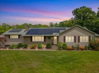 28 Valley Rd, Oxford, NJ 07863