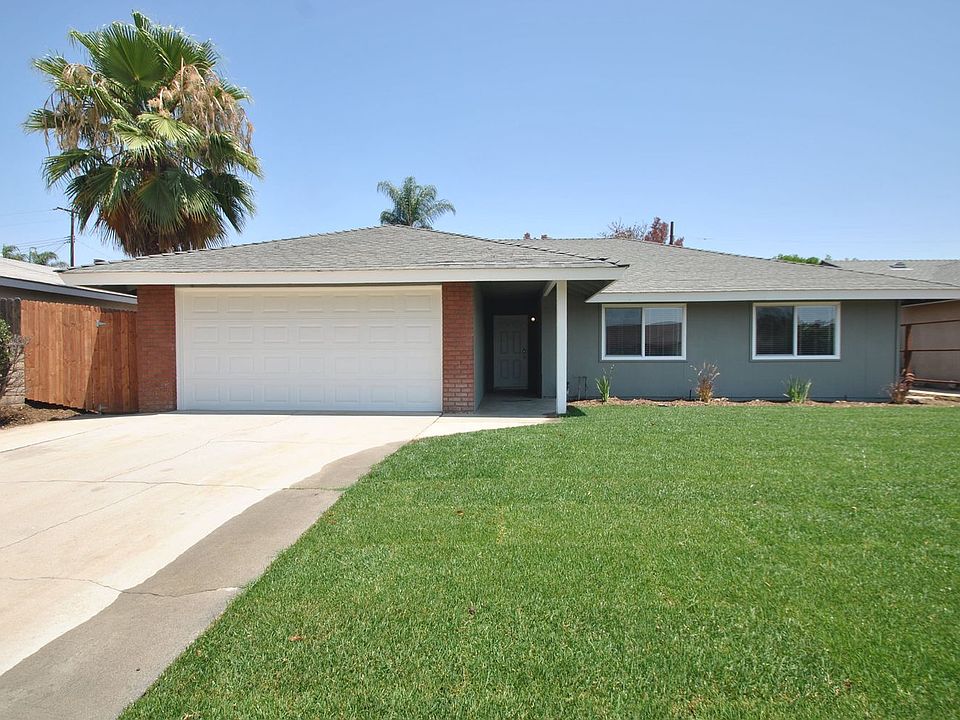 1st image of 12403 Vivienda Ave