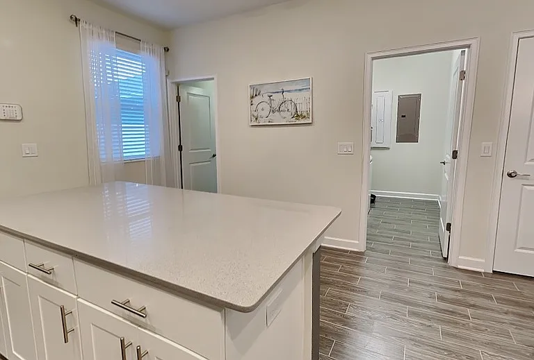 11713 Fiction Ave — Photo 6