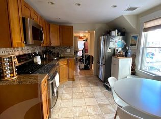 20 Cameron Ave #1D, Cambridge, MA 02140