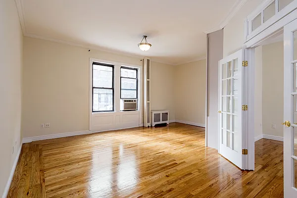 Rented by Town Residential | media 3