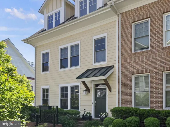 72 Ellsworth Heights St, Silver Spring, MD 20910