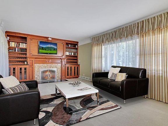 3rd image of 6 Alexander Ln