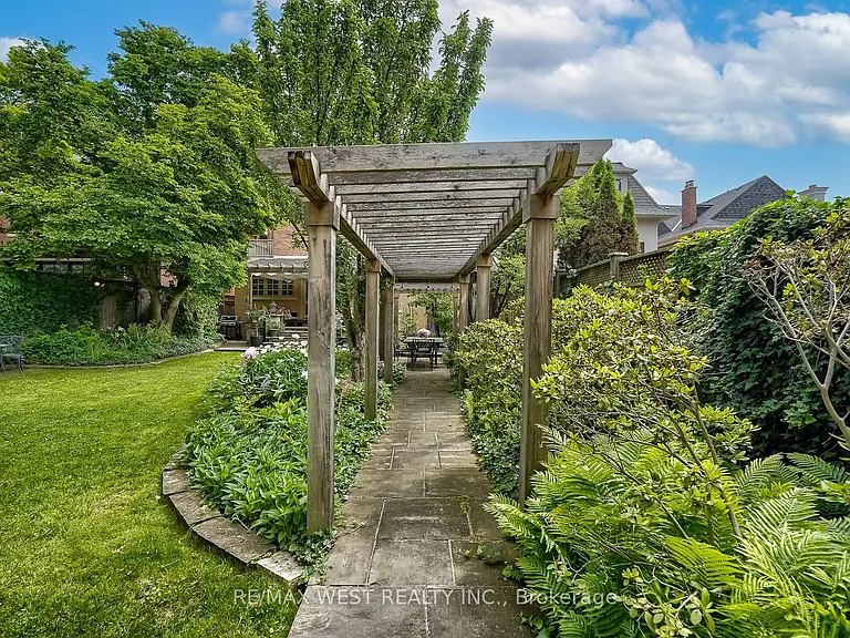 70 Forest Hill Rd — Photo 43