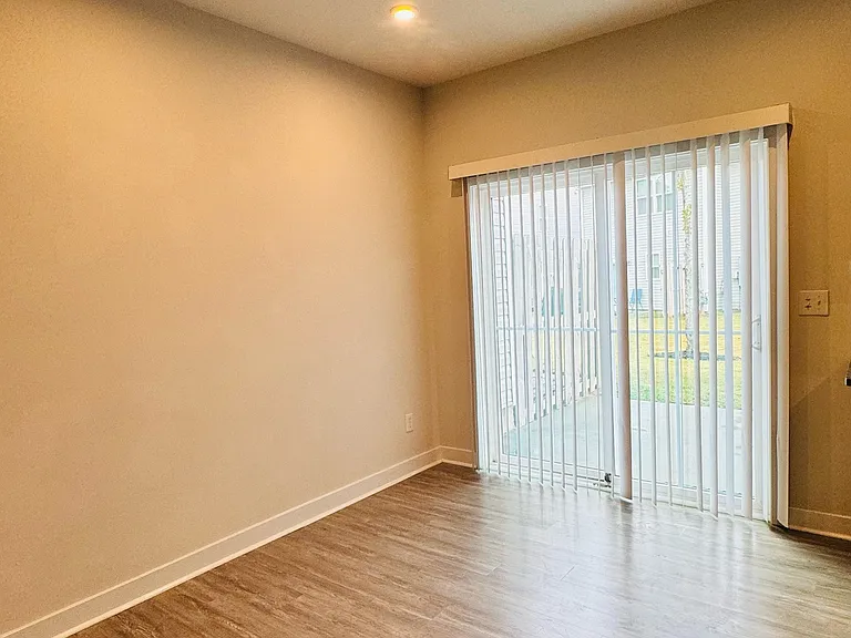 210 Clearwood Dr — Photo 12