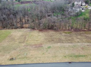 1141 Augusta Cir, Irwin, PA