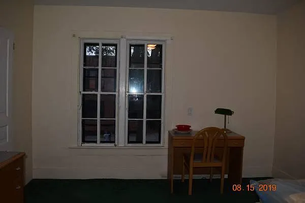 Building Photo - 533 Elizabeth St