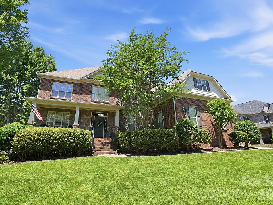 1st image of 705 Glenn Allen Way