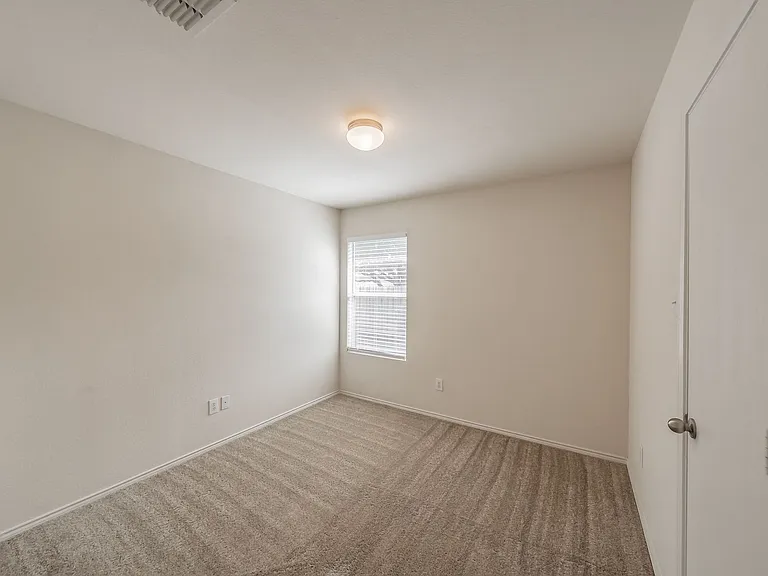 8864 Valley River Dr — Photo 16
