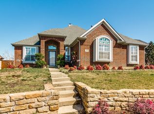 685 Summit Rdg, Lewisville, TX 75077