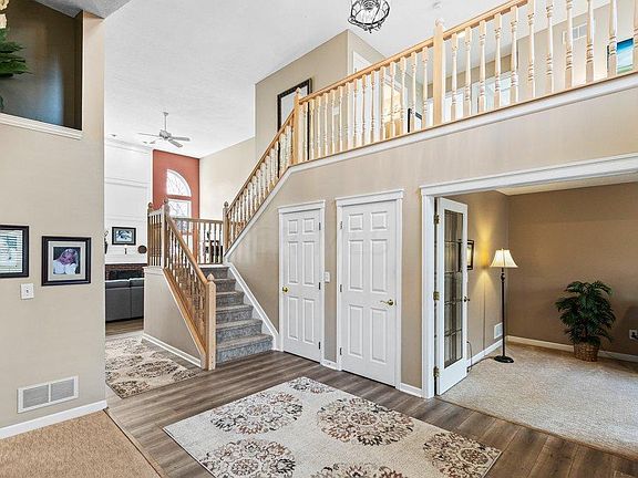 5th image of 482 Zion Dr