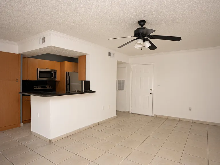 15689 SW 106th Ln #711 — Photo 6