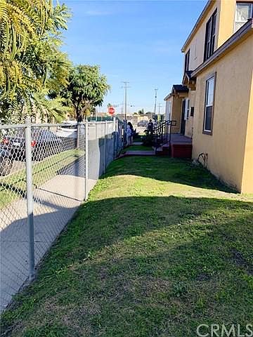 1st image of 2404 W 62nd St