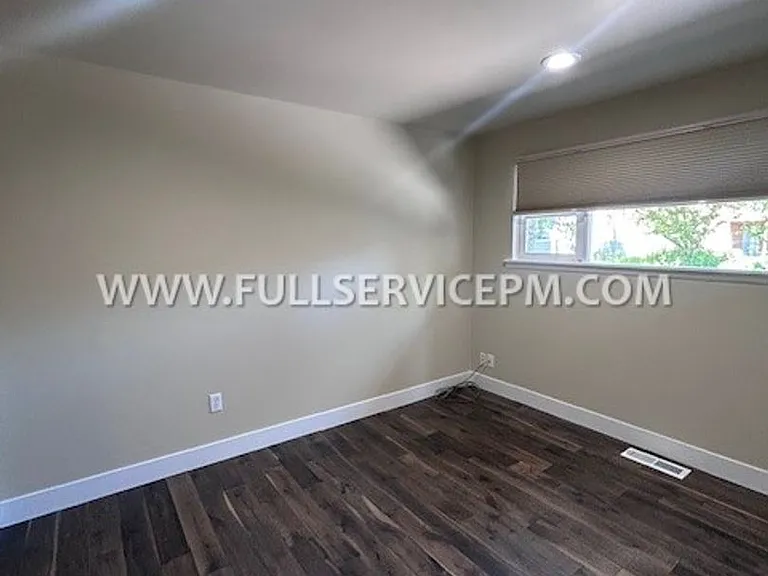 7412 Military Rd S — Photo 24