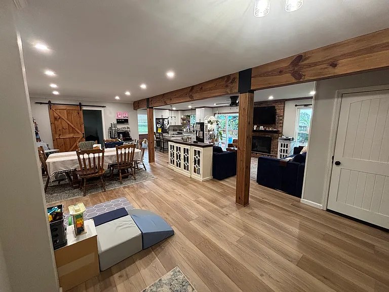2730 Rio Grande Rd — Photo 3
