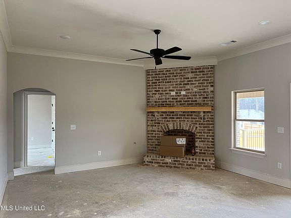 3rd image of 498 Silver Hill Dr