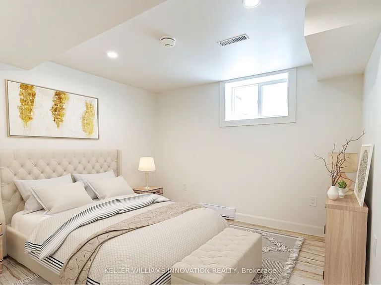 81 Culver Cres #B — Photo 31