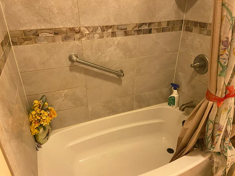 251 Seawind Dr — Photo 22
