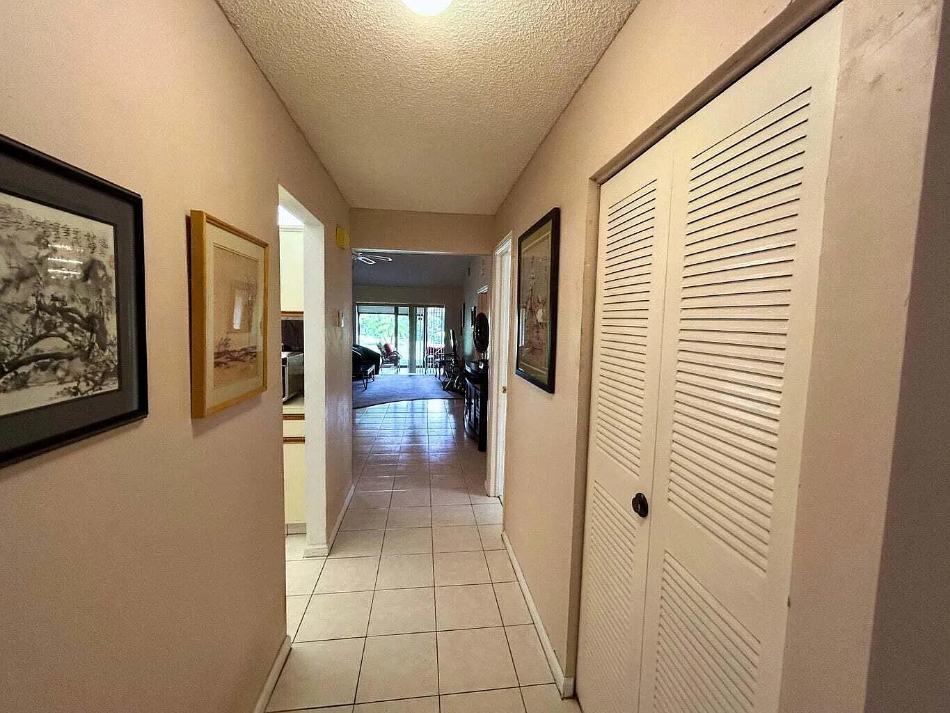 2 bed, 2.0 bath, 1363 sqft, $2,550 — Photo 2