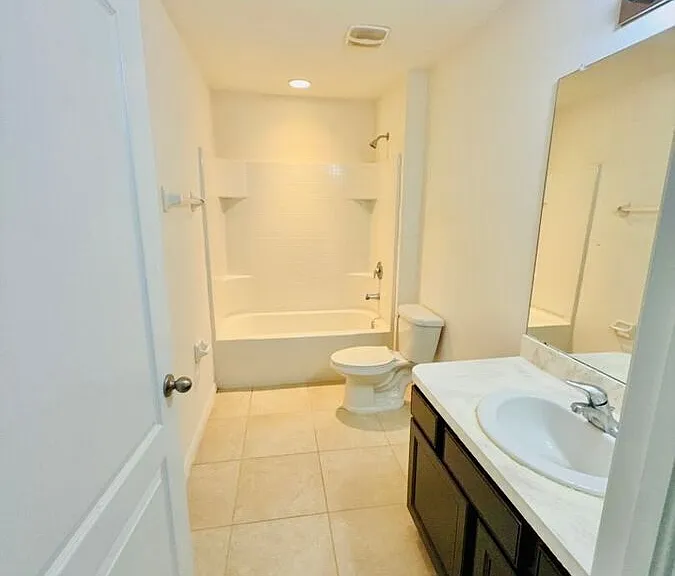 5344 Suncatcher Dr — Photo 11