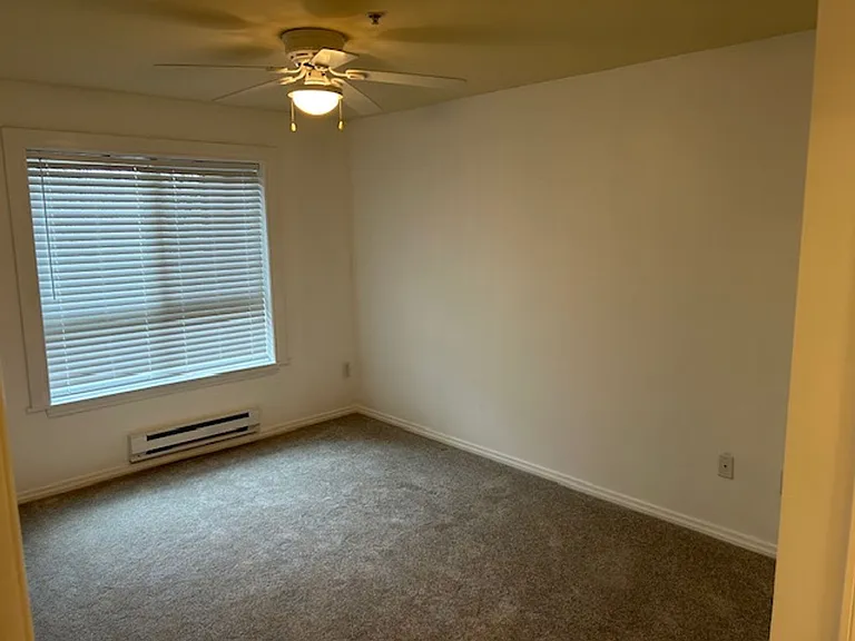 2805 NE 125th St #303 — Photo 20
