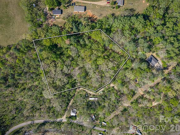 5th image of 44 Marshbanks Rdg