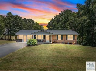 179 Indian Trl, Henry, VA 24102